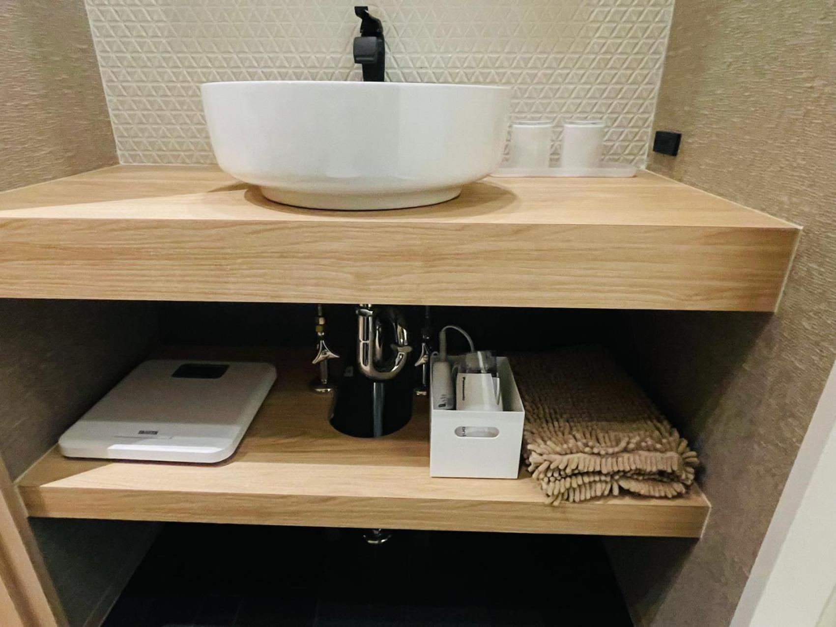 Apartamento Home新町: Stylish New Near Shinsaibashi Osaka